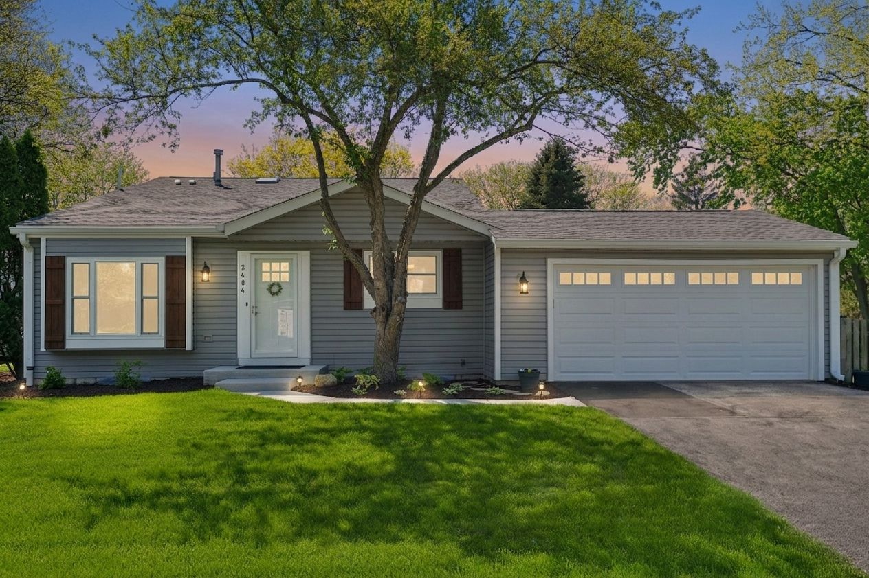 2404 Flambeau Drive — Naperville, IL 60564