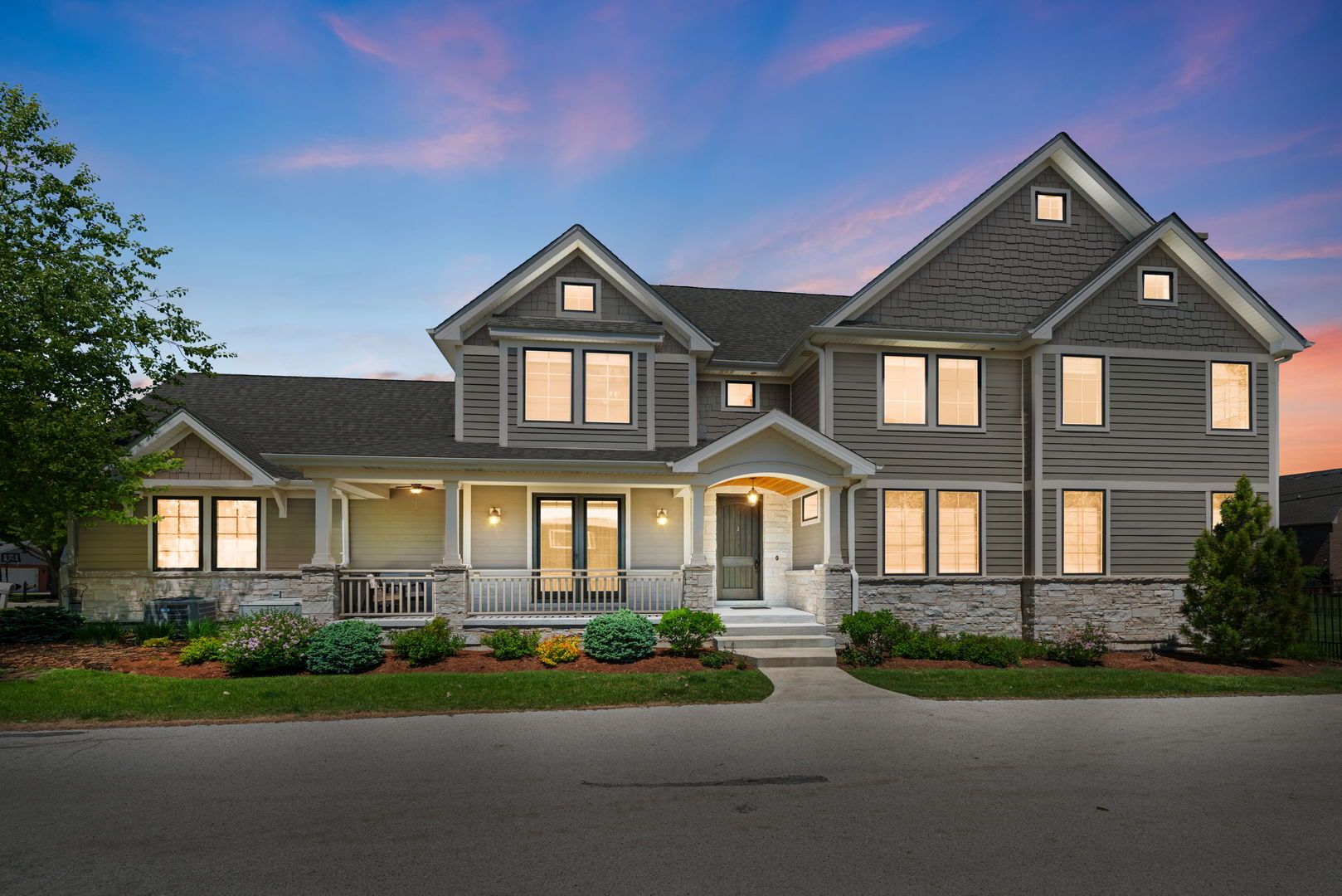 535 N Walnut Street — Elmhurst, IL 60126