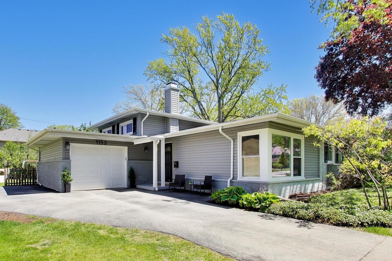 1153 Kenton Road — Deerfield, IL 60015