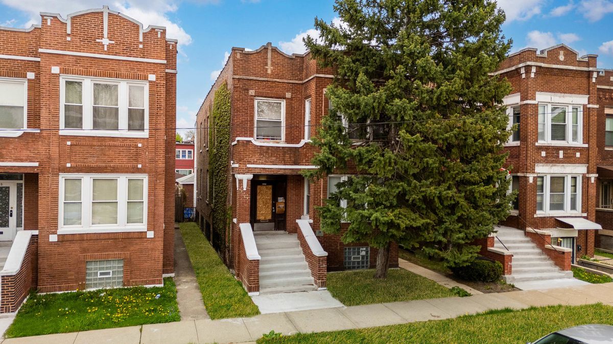 5427 Hermitage Avenue, Chicago, IL 60609