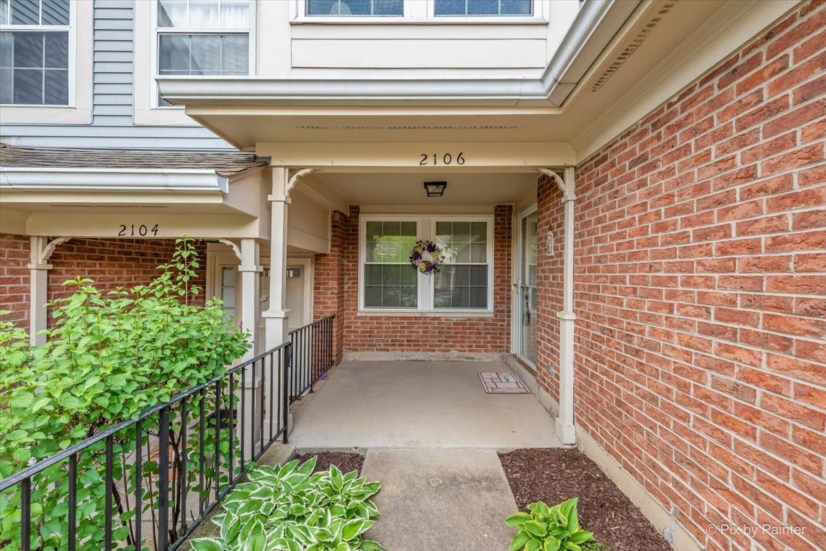 2106 Glasgow Court, Hanover Park, IL 60133