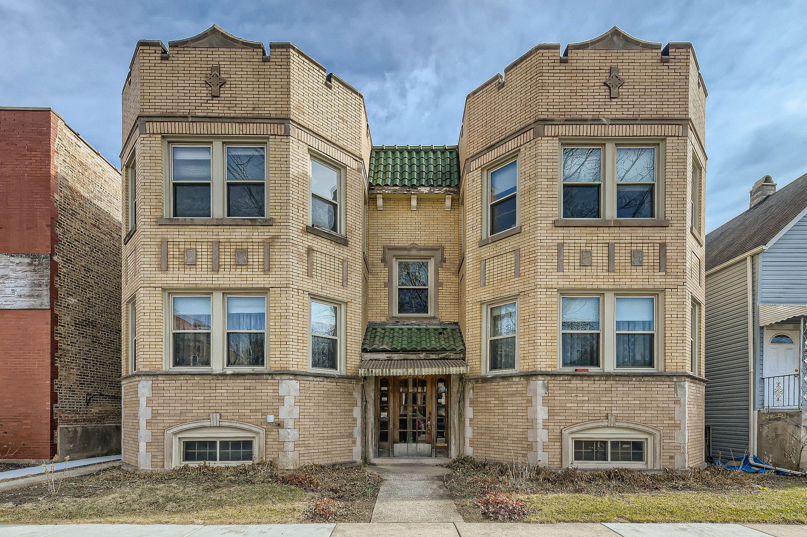 3529 N Lowell Avenue #2N — Chicago, IL 60641