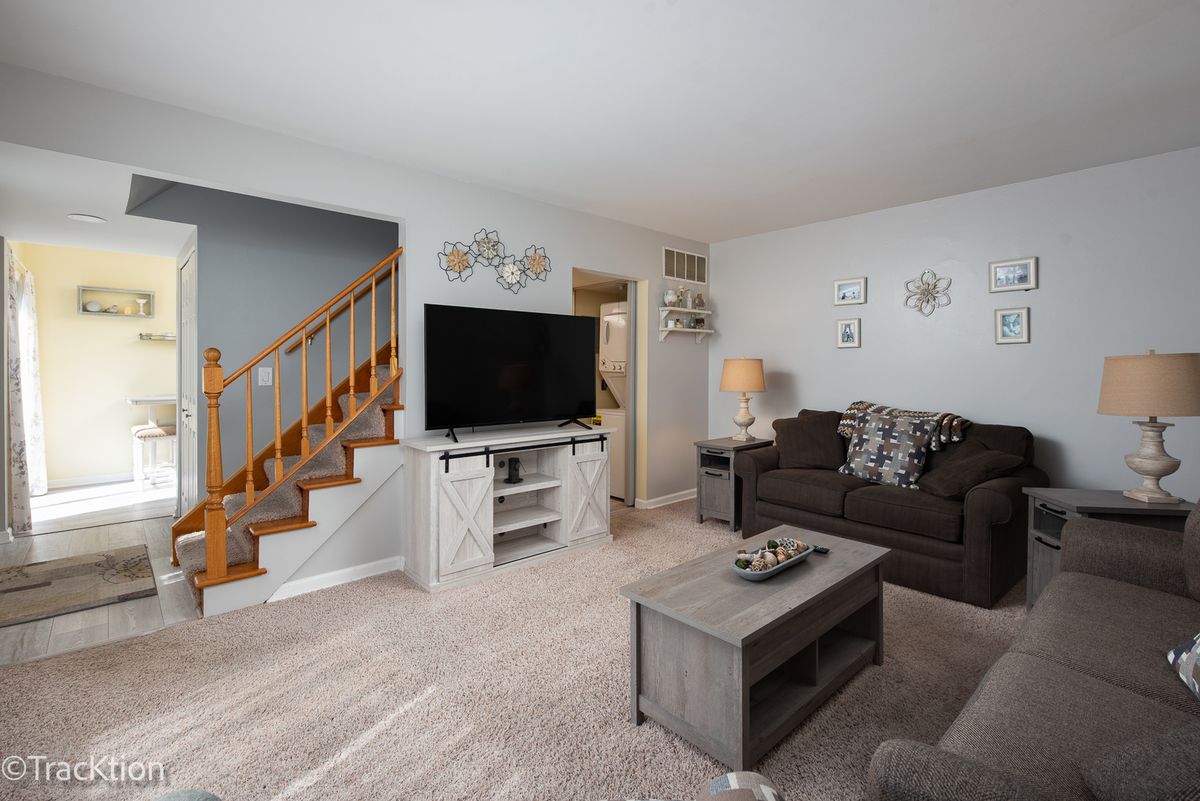 6 Tower Court, Downers Grove, IL 60516