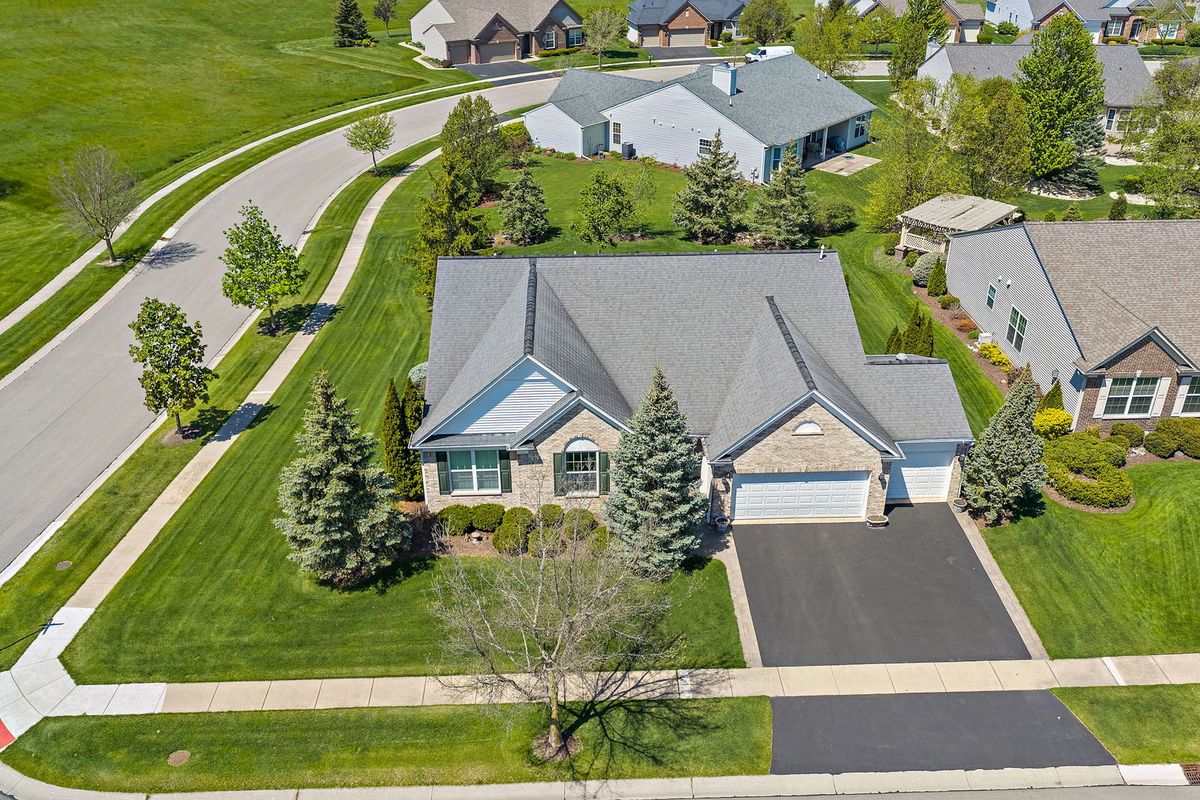 12663 Bluebell Avenue, Huntley, IL 60142
