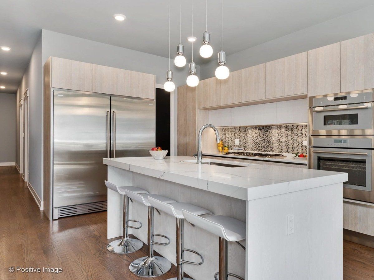 1428 Grand Avenue, Chicago, IL 60642
