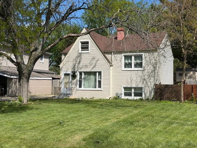 27W088 Evelyn Avenue — Winfield, IL 60190