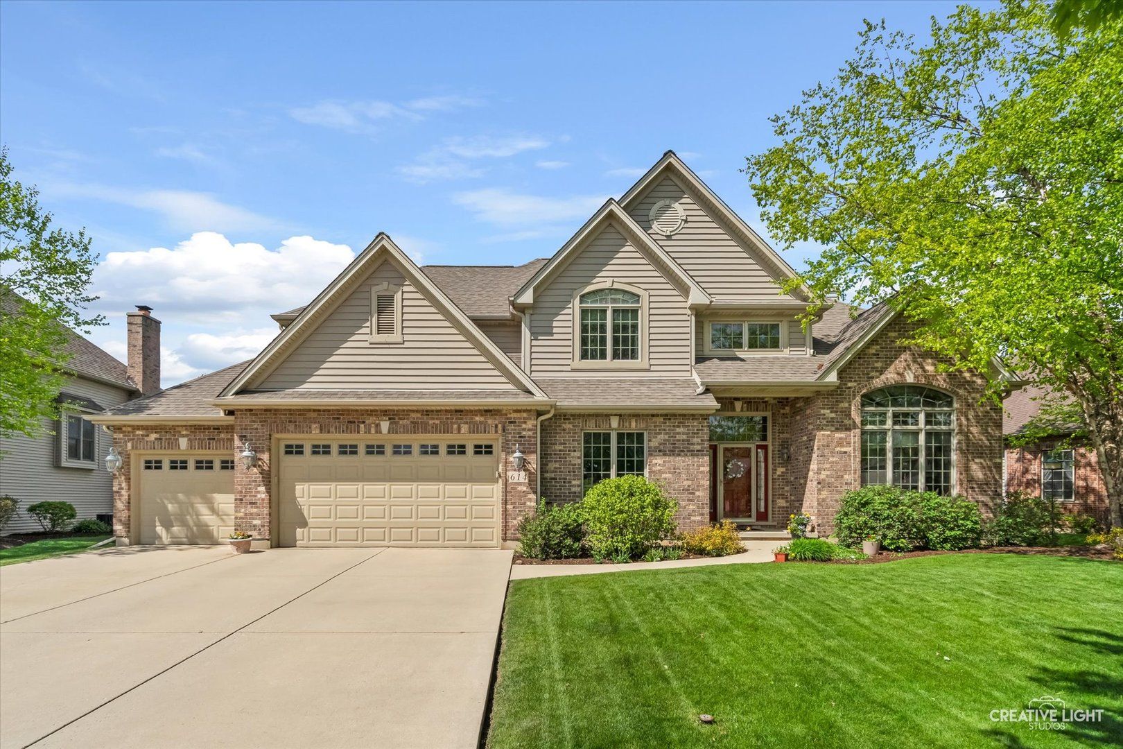 614 Pine Street — Sugar Grove, IL 60554