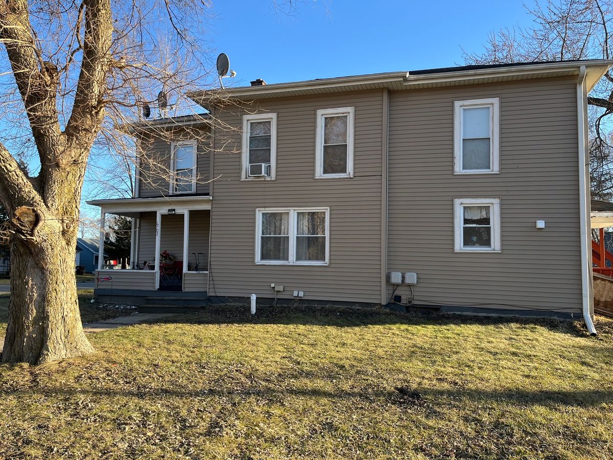 1202 1st Avenue, Rochelle, IL 61068