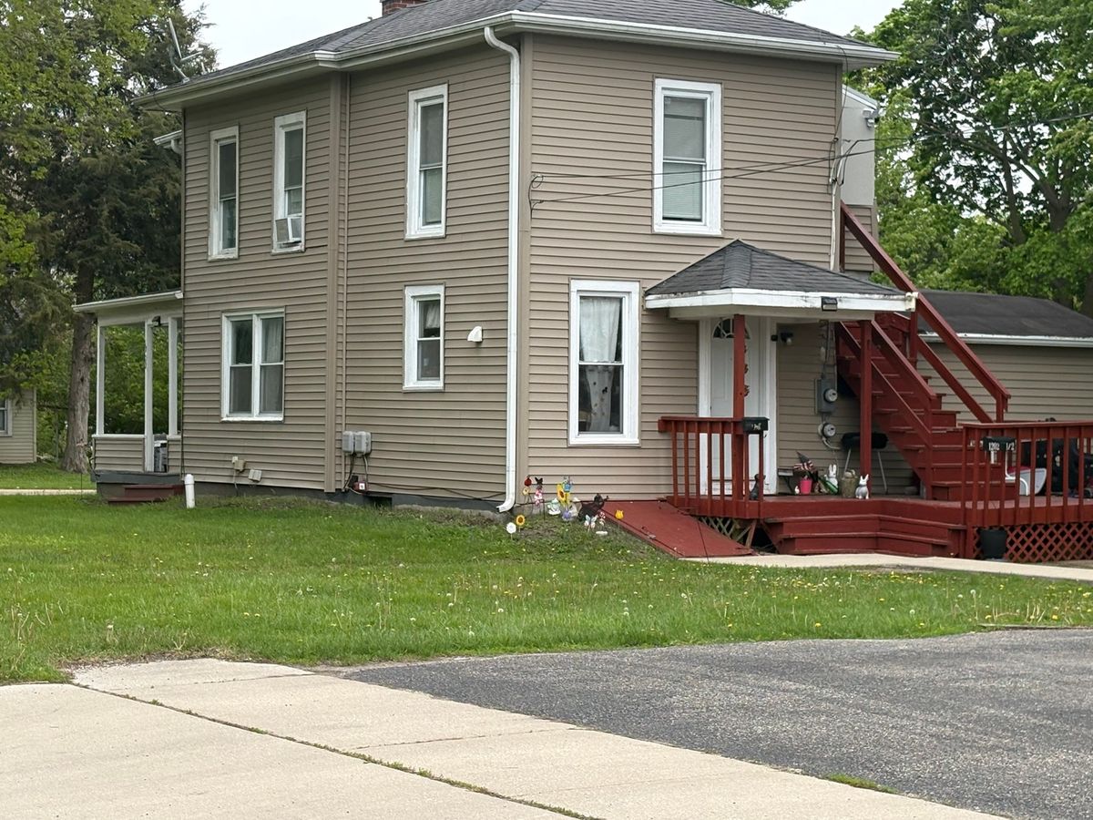 1202 1st Avenue, Rochelle, IL 61068