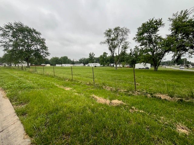 000 Whitney Lane — Marion, IL 62959