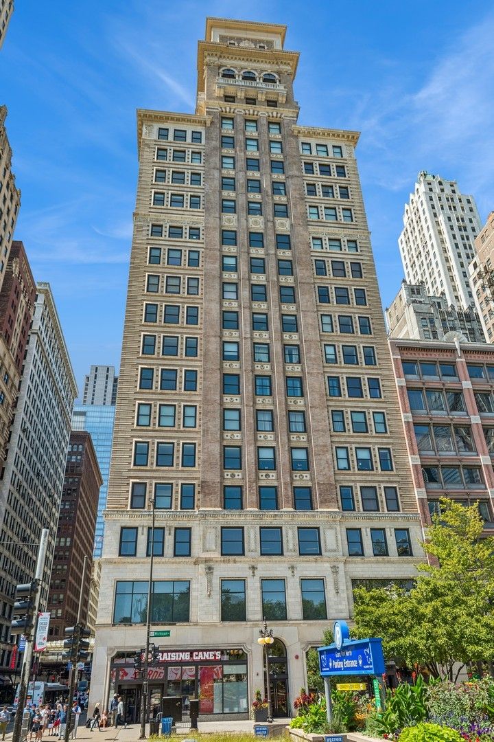 6 Michigan Avenue, Chicago, IL 60602