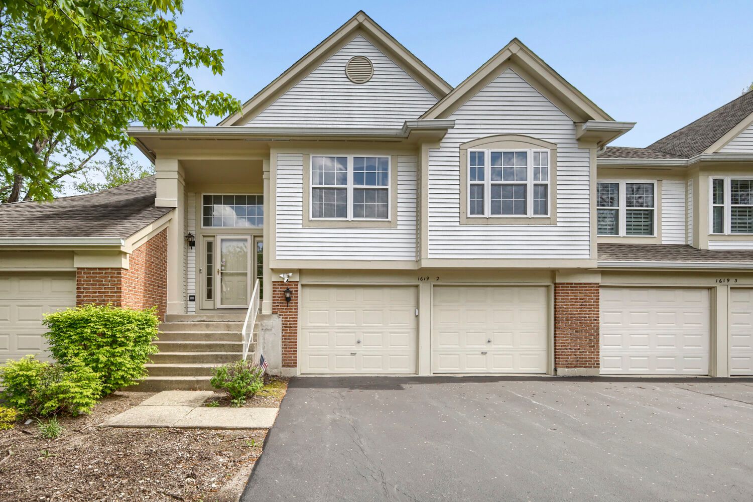 1619 Camberley Court #2 — Bartlett, IL 60103