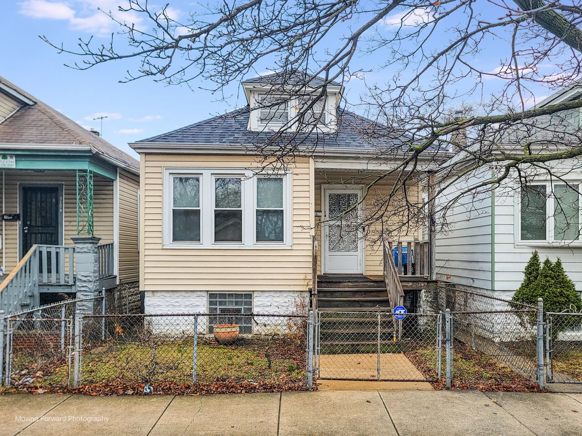 7140 Winchester Avenue, Chicago, IL 60636