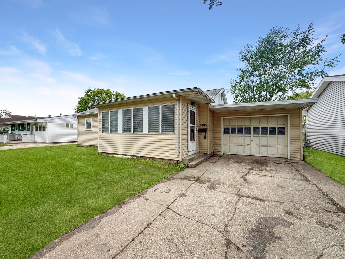 1305 Harper Drive, Rantoul, IL 61866