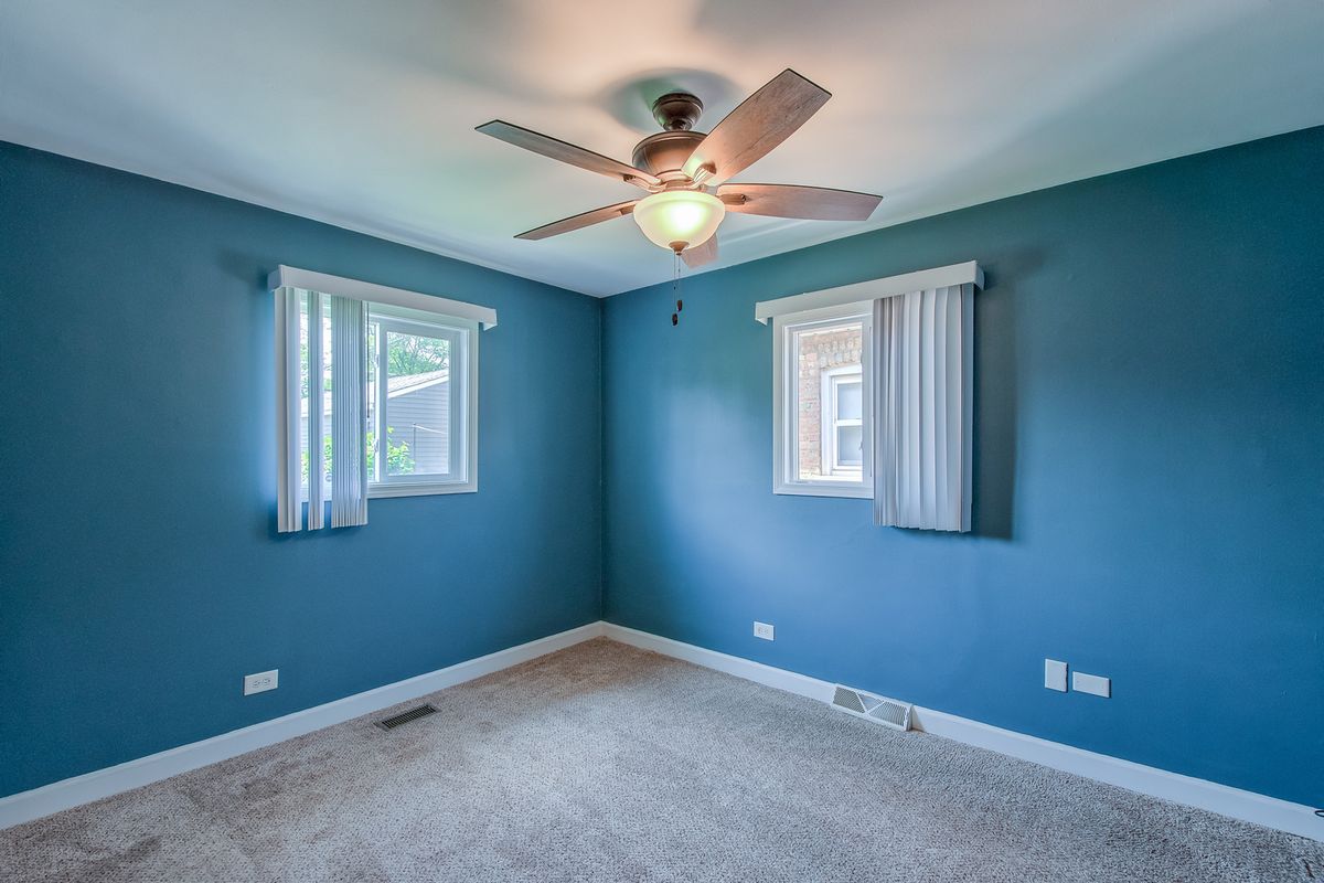4524 1st Avenue, Lyons, IL 60534
