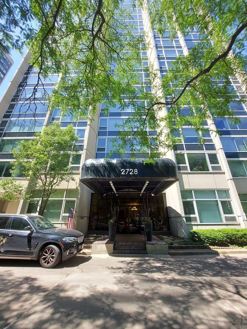 2728 Hampden Court, Chicago, IL 60614
