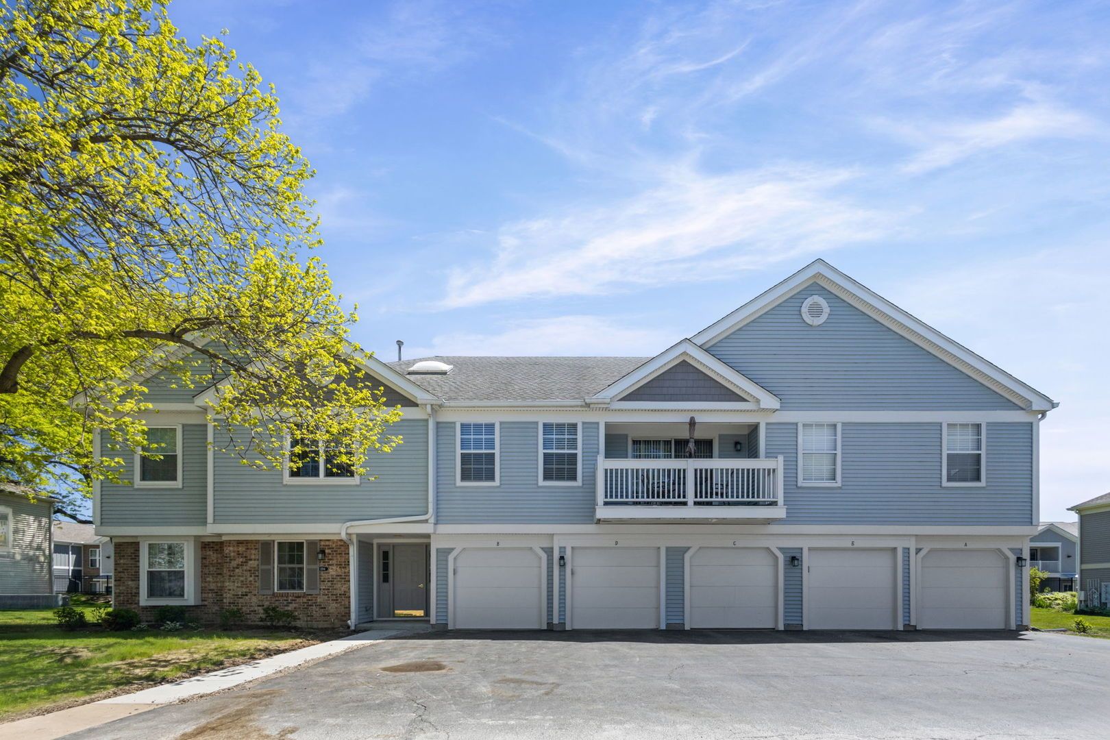 1194 Ballantrae Place #B — Mundelein, IL 60060