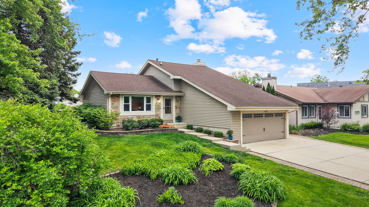 14305 S Pebble Creek Drive, Homer Glen, IL 60491