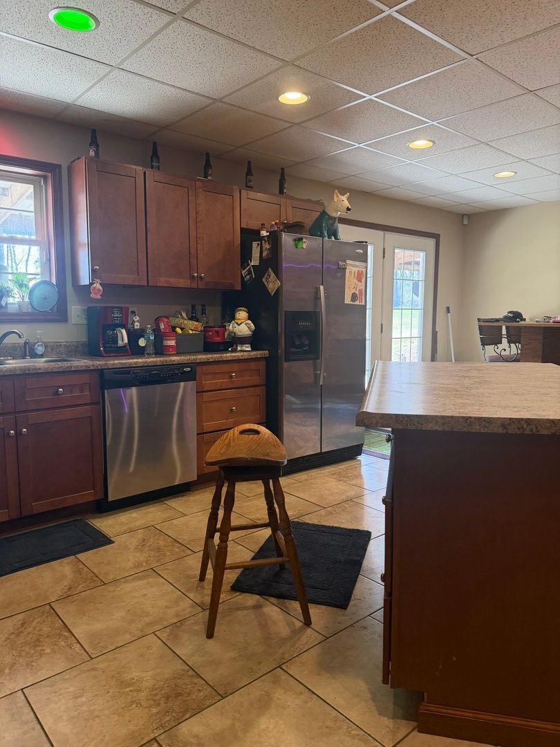 10973 Prestwick Drive, Benton, IL 62812