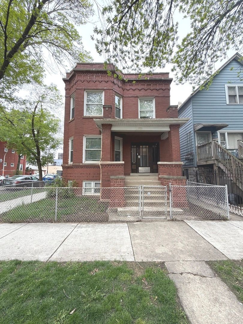 3300 Troy Avenue, Chicago, IL 60618