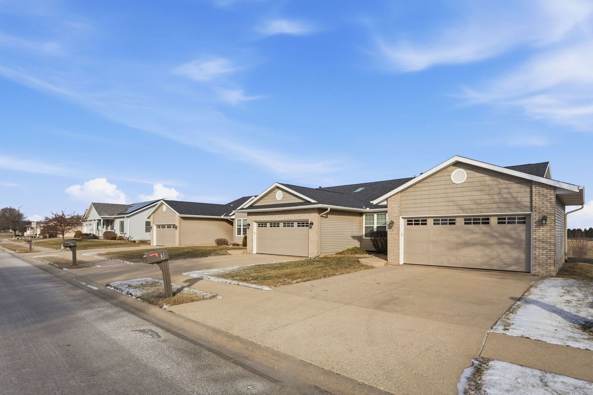 1509 #3 12th Avenue, Orion, IL 61273