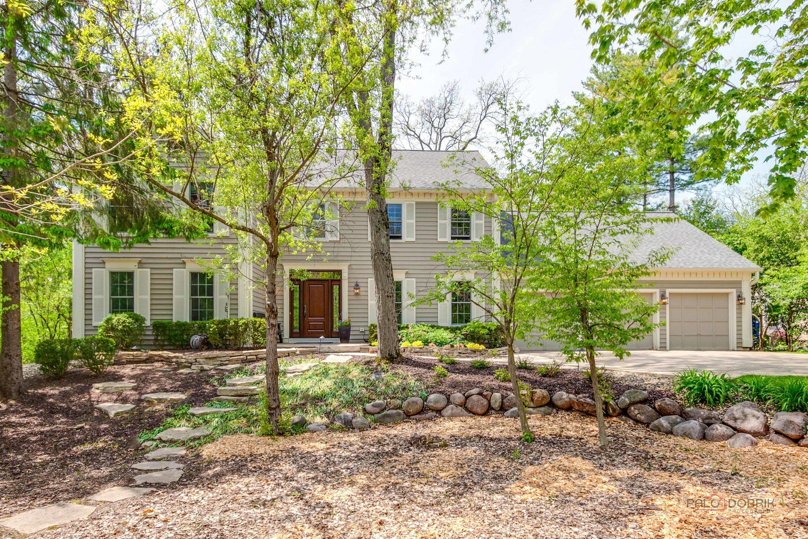 121 Pembroke Drive — Lincolnshire, IL 60045