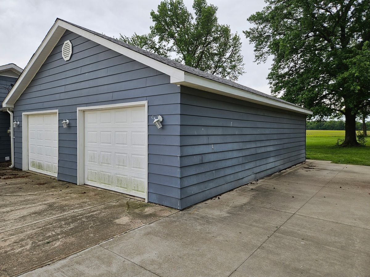418 S 1st Street, Clay City, IL 62824