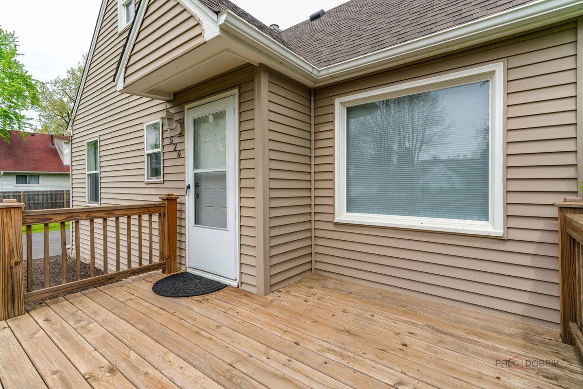 526 Clover Lane, Round Lake Beach, IL 60073