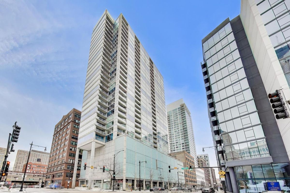 611 Wells Street, Chicago, IL 60607