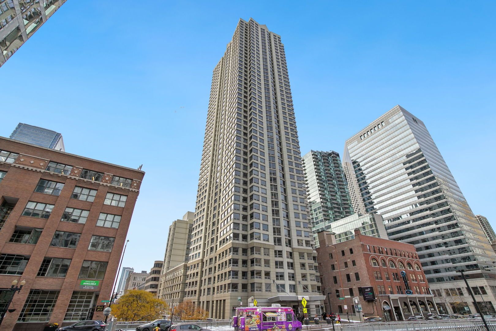 440 N Wabash Avenue #409 — Chicago, IL 60611