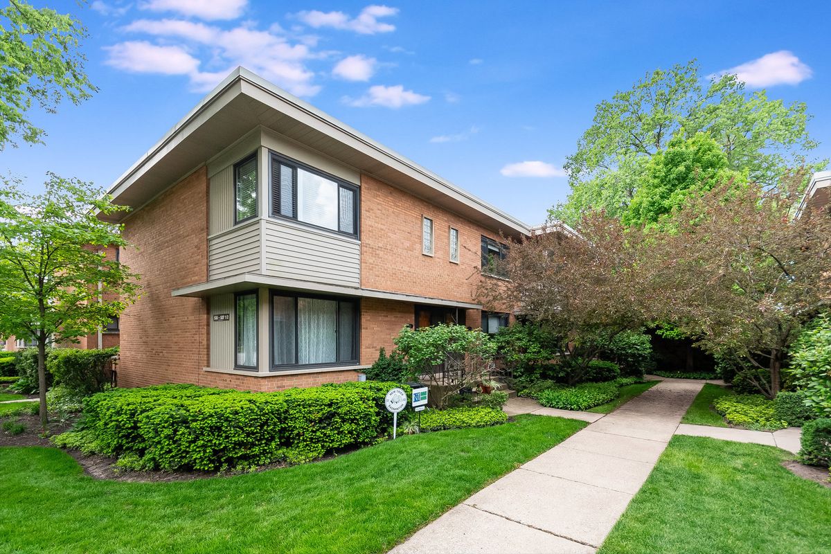 537 Ridge Road, Wilmette, IL 60091