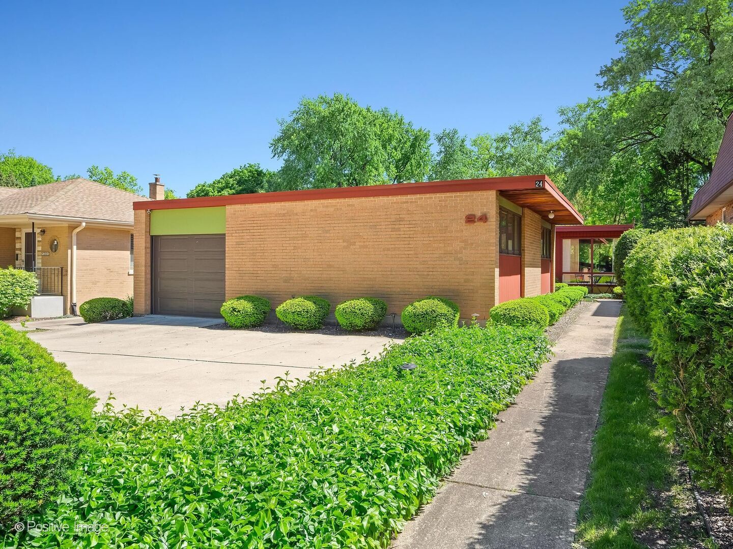 24 E Harding Avenue — La Grange Park, IL 60526