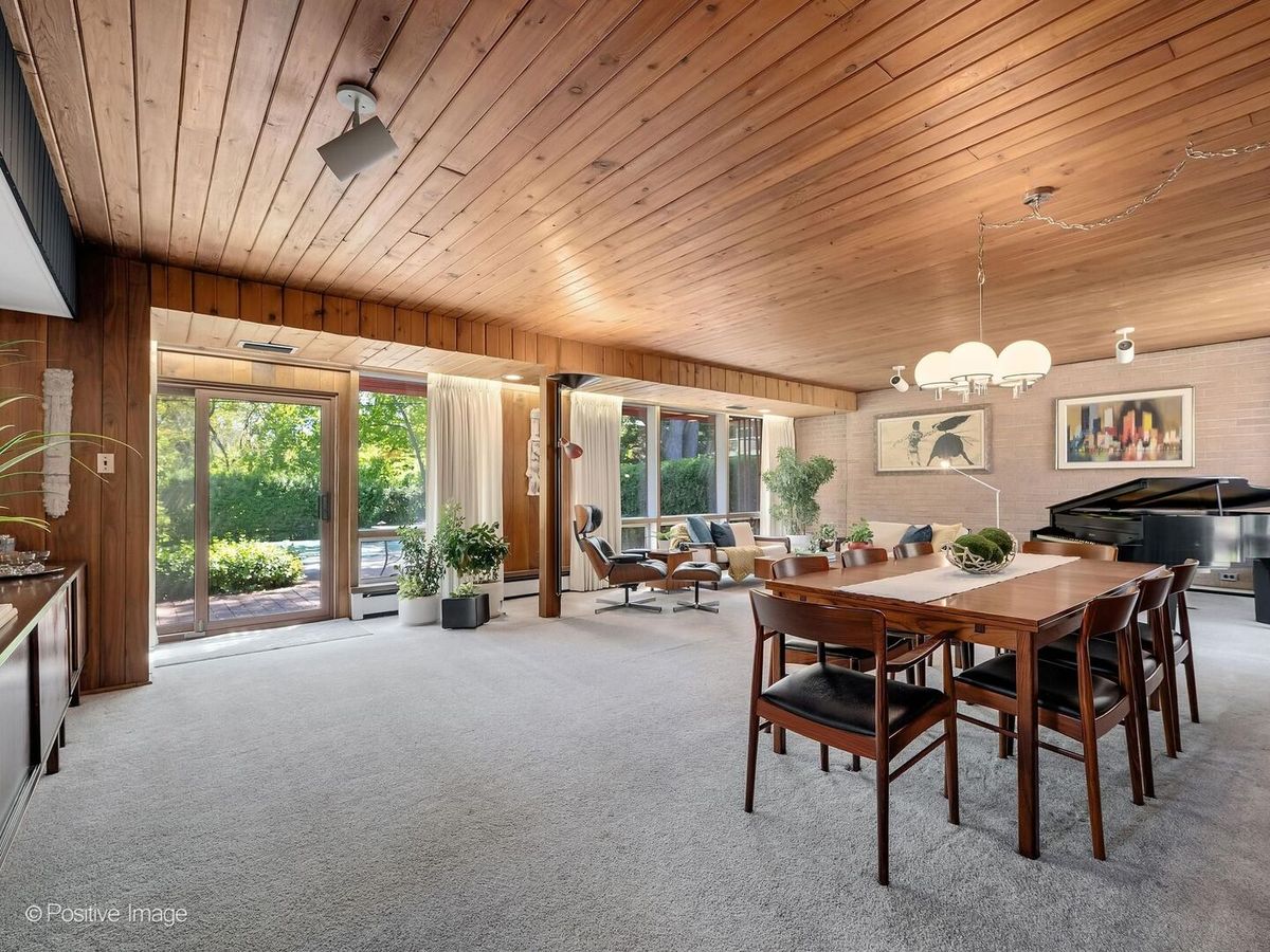 24 E Harding Avenue, La Grange Park, IL 60526
