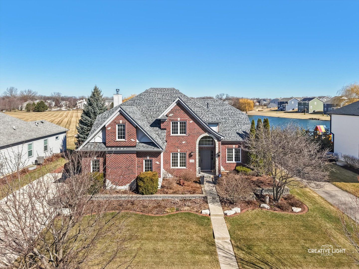 3534 Hidden Fawn Drive — Elgin, IL 60124