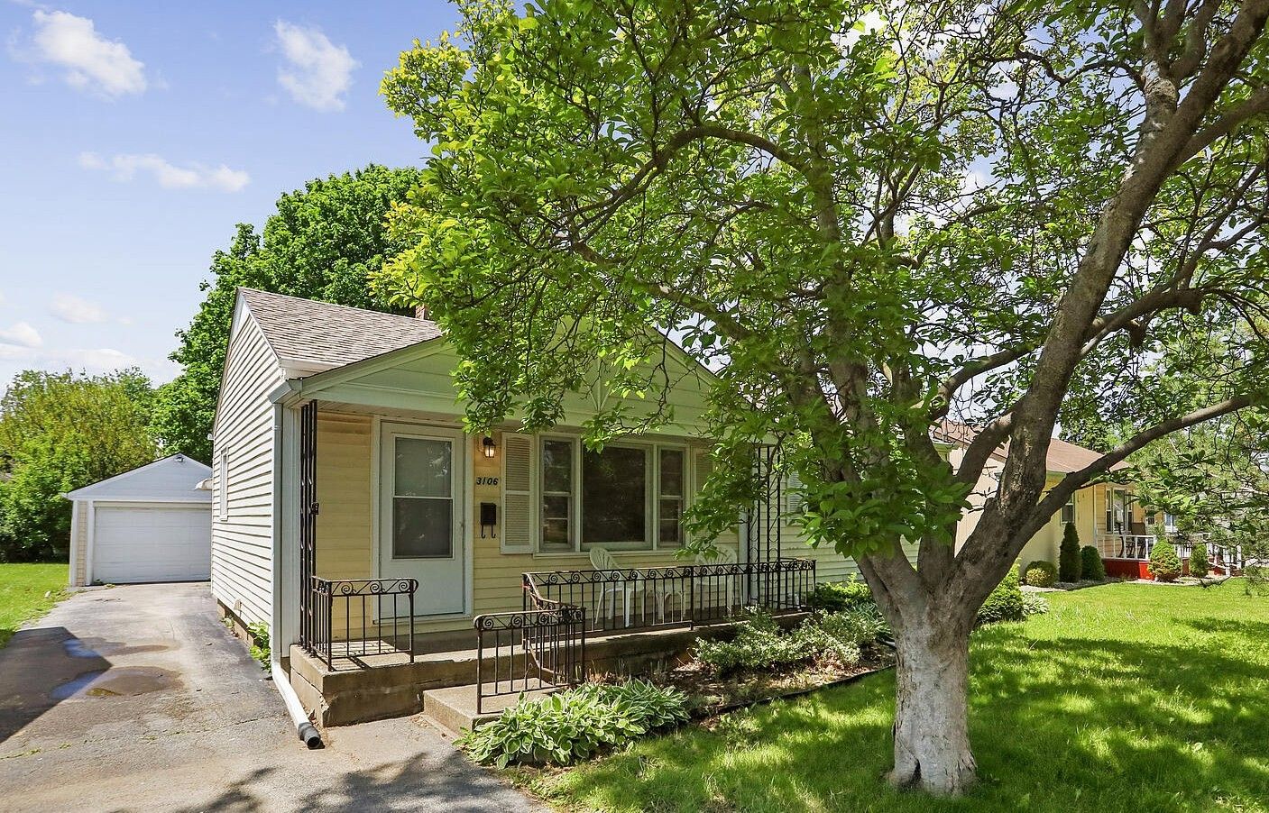 3106 Fairview Avenue — South Chicago Heights, IL 60411