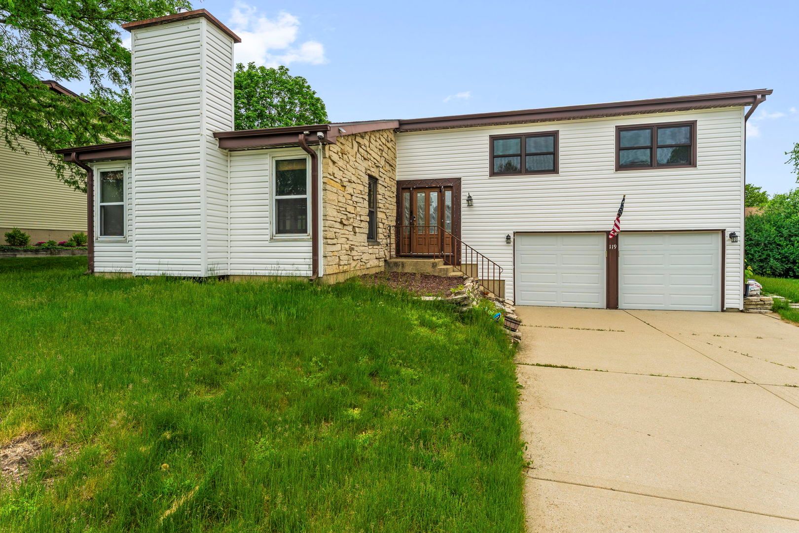 119 Garland Court — Glendale Heights, IL 60139
