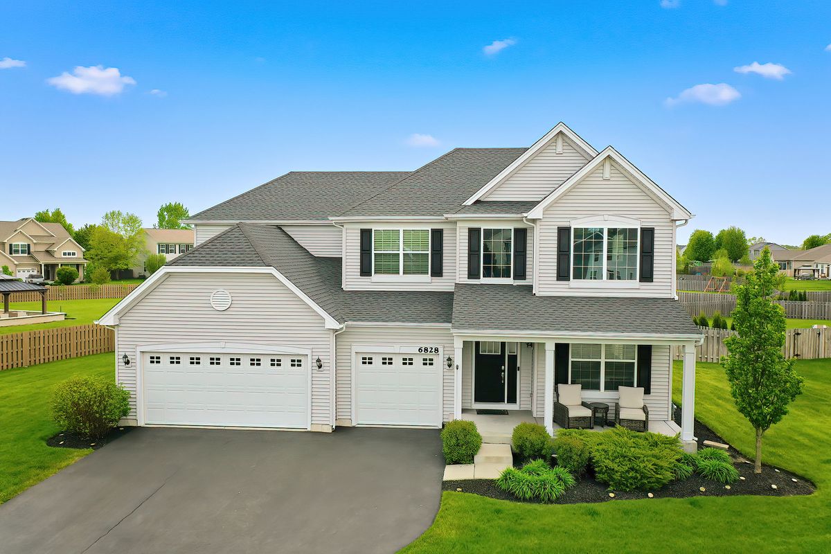 6828 Galway Drive, McHenry, IL 60050