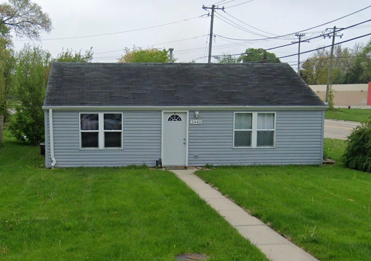 2442 Burbank Street — Joliet, IL 60435