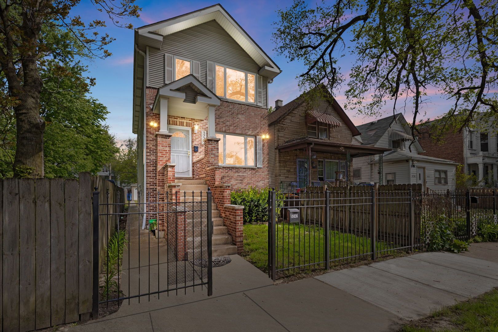 5242 W Ferdinand Street — Chicago, IL 60644