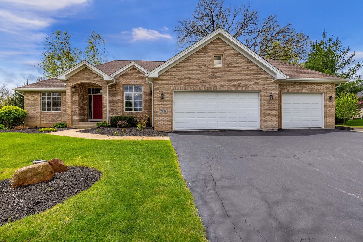 7576 Deer Track Trail, Rockford, IL 61102