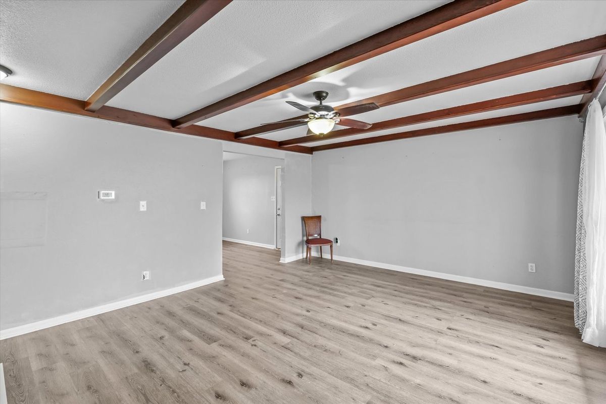 212 N 7th Street, Cissna Park, IL 60924