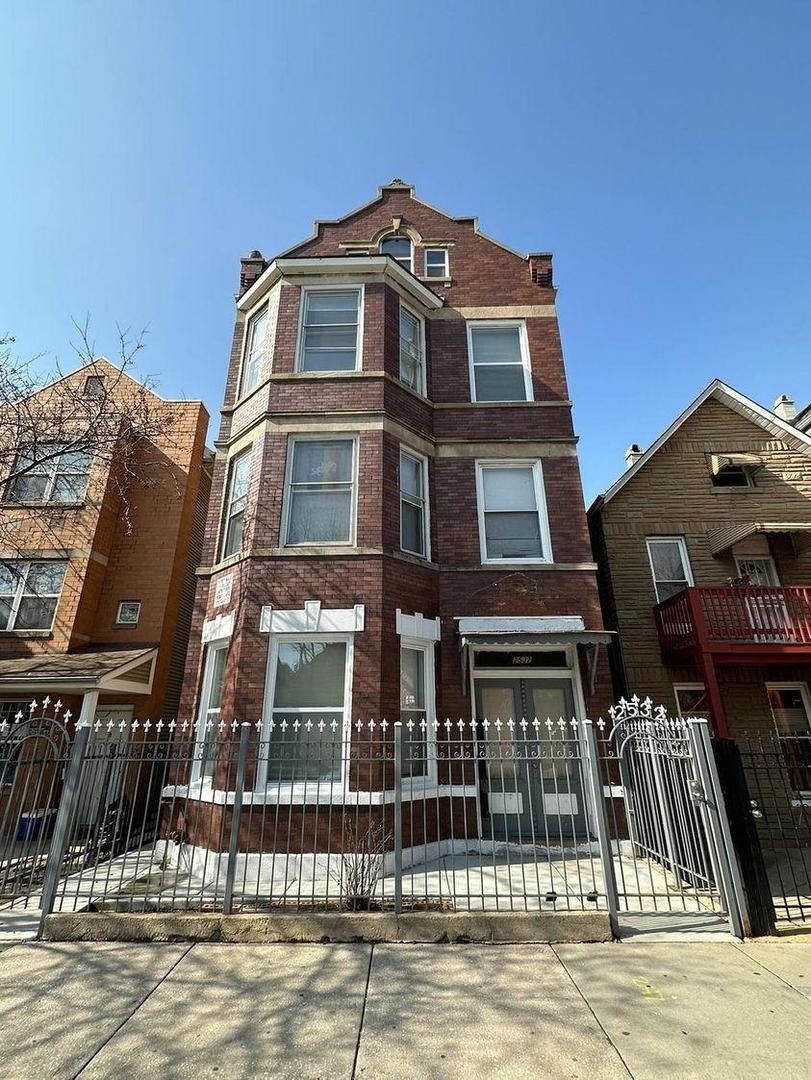2532 Albany Avenue, Chicago, IL 60623