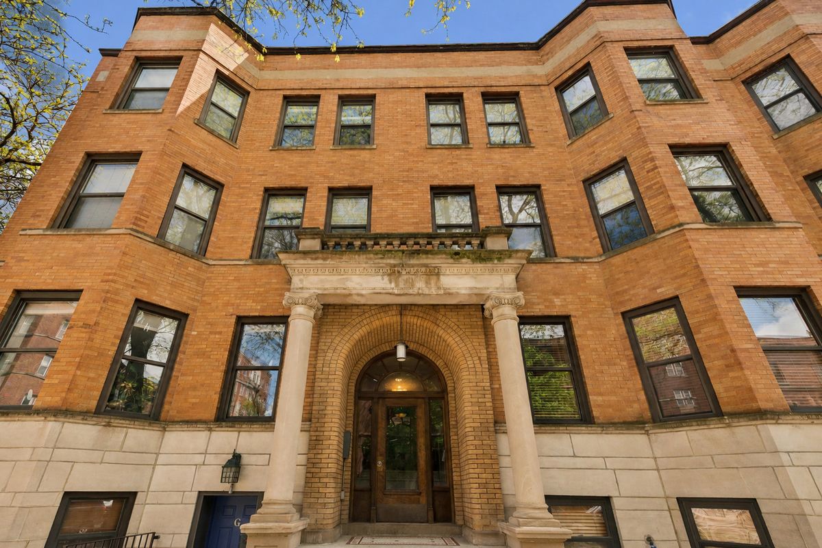 5353 KENMORE Avenue, Chicago, IL 60640