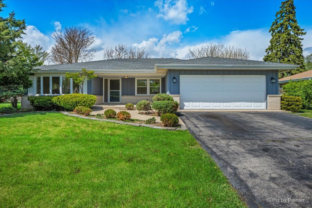 662 Orchard Court — Roselle, IL 60172