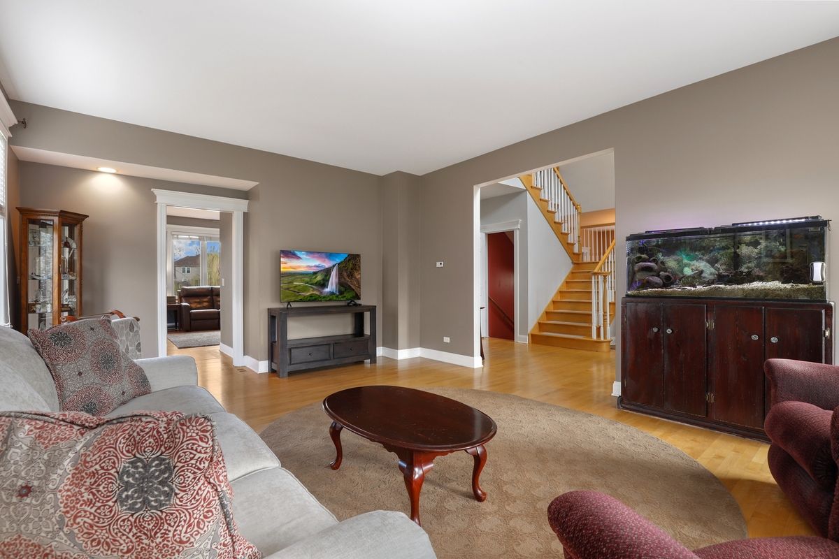 26545 S Jacob Drive, Channahon, IL 60410