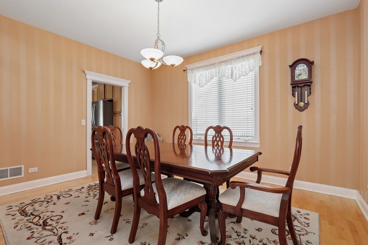 26545 S Jacob Drive, Channahon, IL 60410