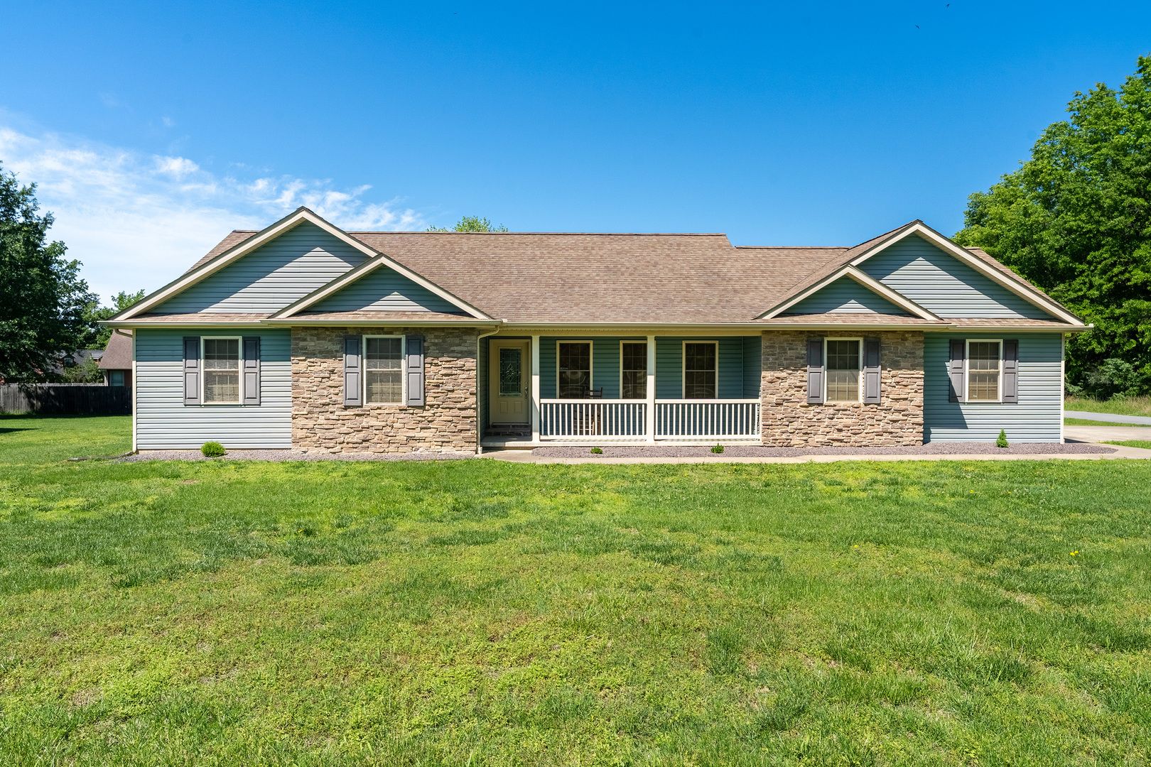 1100 Samantha Drive — Carterville, IL 62918