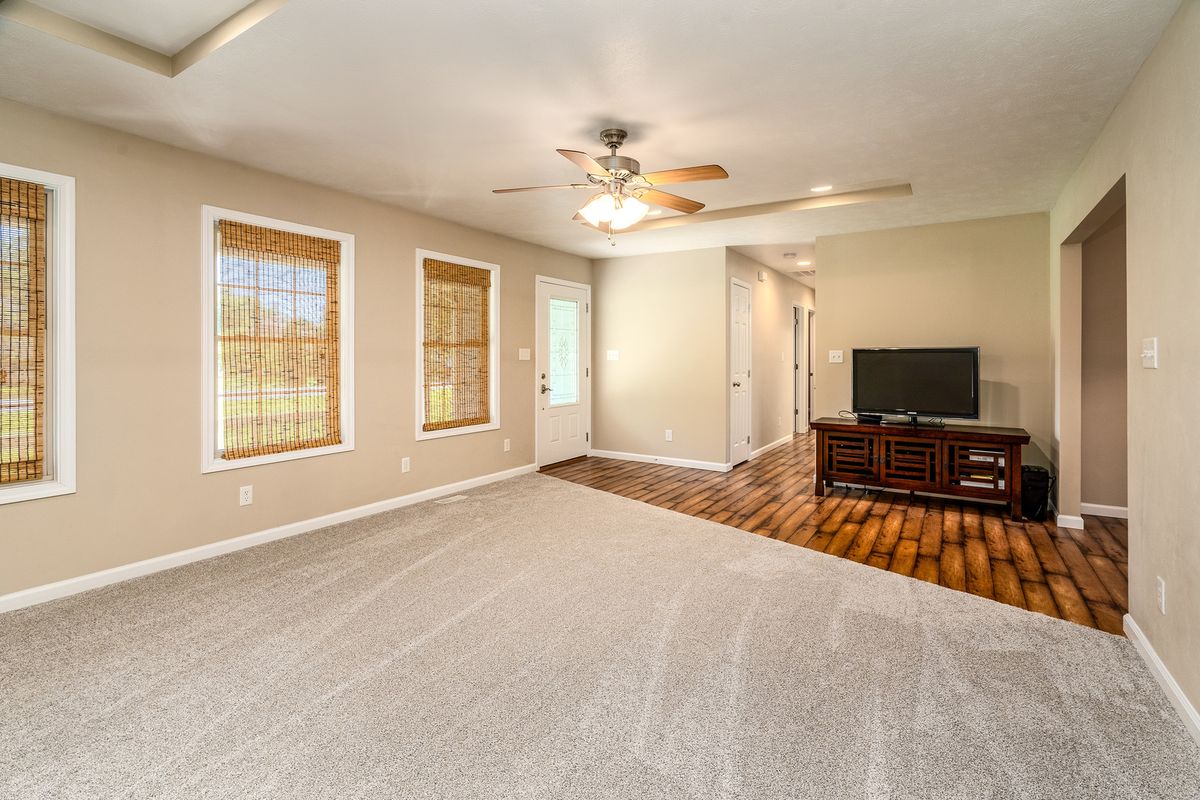 1100 Samantha Drive, Carterville, IL 62918