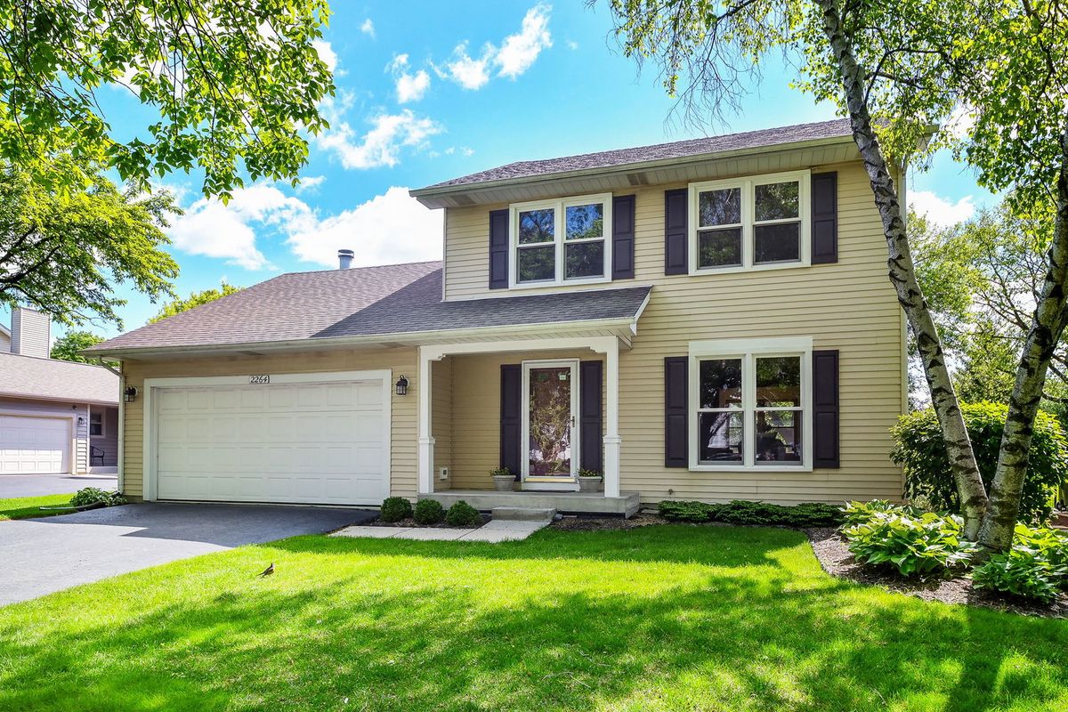 2264 Briarhill Drive, Naperville, IL 60565
