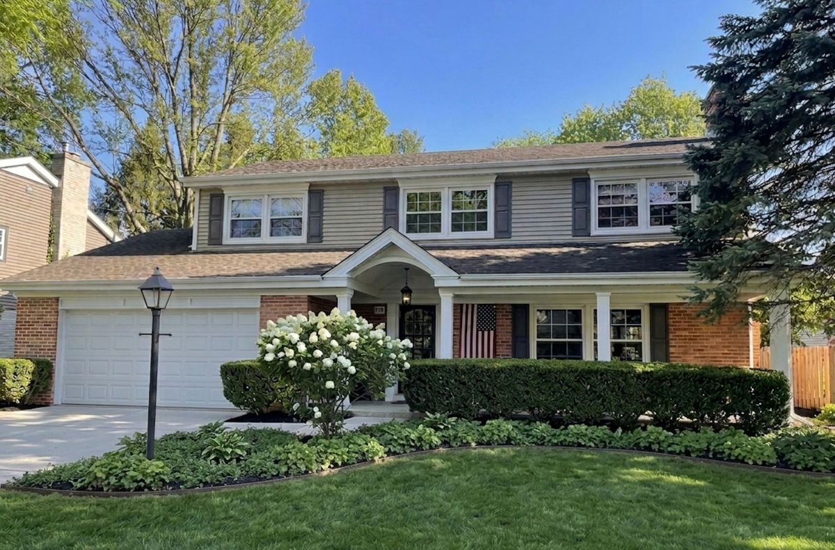 909 Rockwell Street, Arlington Heights, IL 60005